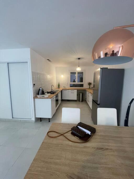 Maison 3Chambres ,Climatisee นีมส์ ภายนอก รูปภาพ