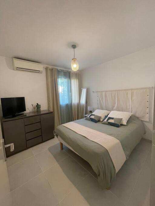 Maison 3Chambres ,Climatisee นีมส์ ภายนอก รูปภาพ