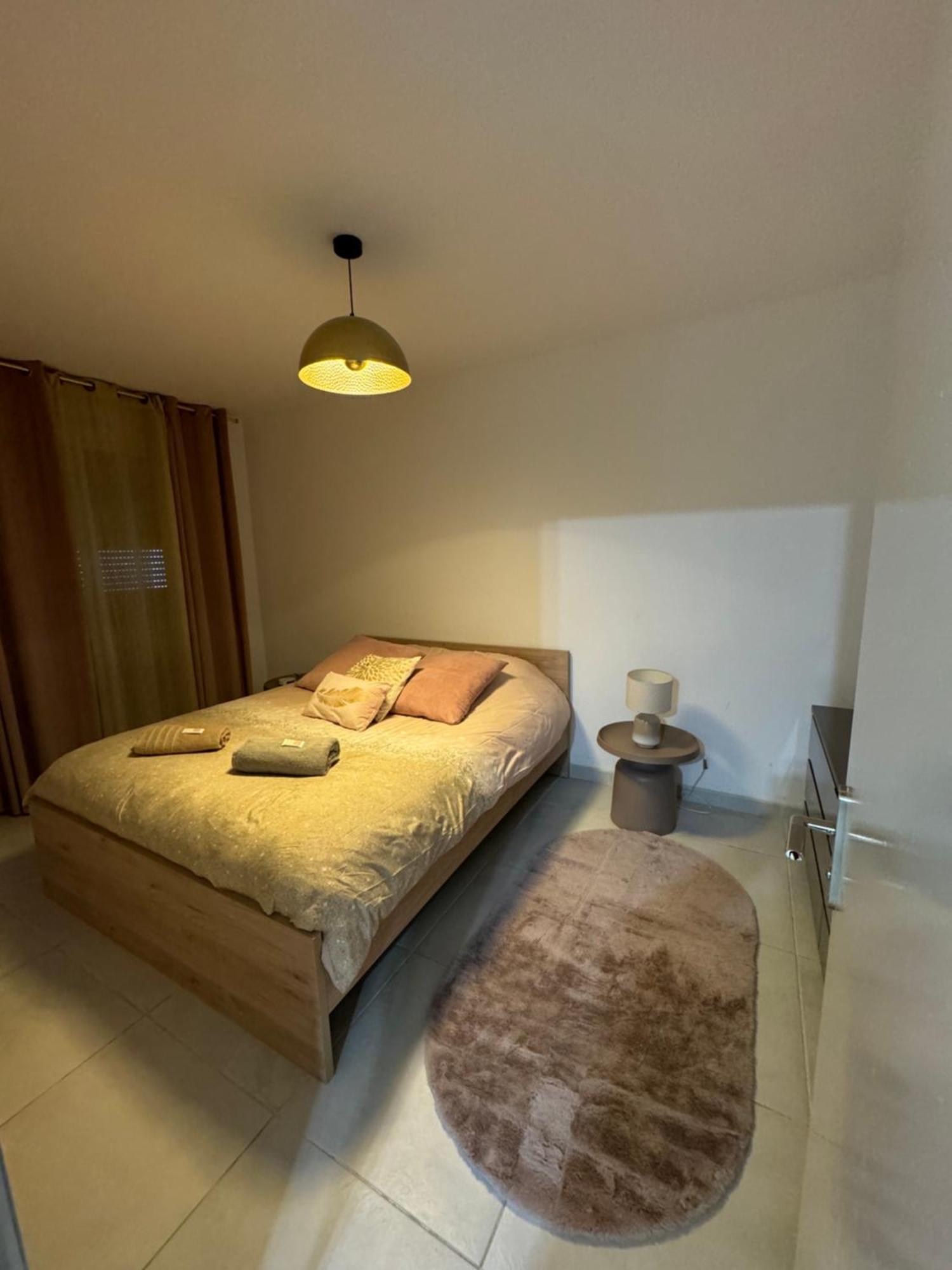 Maison 3Chambres ,Climatisee นีมส์ ภายนอก รูปภาพ